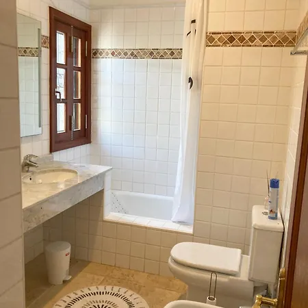 Villa Casa Keo, *